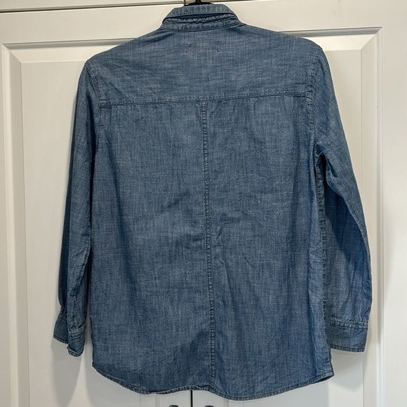 Old Navy size XL. Blue, Boyfriend fit longsleeve button up with 2 front pockets - Picture 3 of 10